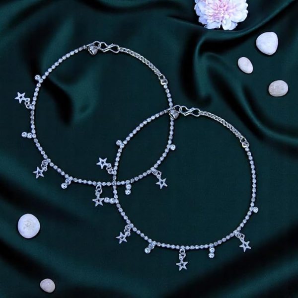 ACCESSHER Silver Plated Anklet Set with Ghungroos | Oxidised Leaf- Design Payal/Legchain/Foot Jewellery | Modern & Traditional Accessories Gift for Women & Girls (Design 13) - Image 4