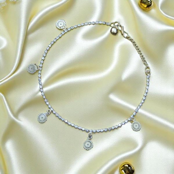 ACCESSHER Silver Plated Anklet Set with Ghungroos | Oxidised Leaf- Design Payal/Legchain/Foot Jewellery | Modern & Traditional Accessories Gift for Women & Girls (Design 4) - Image 2