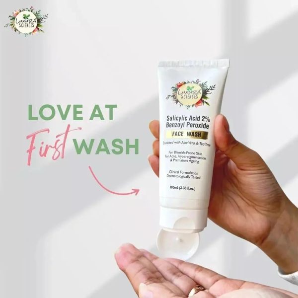 Luxura Sciences Salicylic Acid 2% Face Wash with Niacinamide, Aloe Vera & Tea Tree: 100ml - Image 4