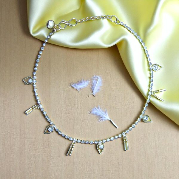 ACCESSHER Silver Plated Anklet Set with Ghungroos | Oxidised Leaf- Design Payal/Legchain/Foot Jewellery | Modern & Traditional Accessories Gift for Women & Girls (Design 6) - Image 4