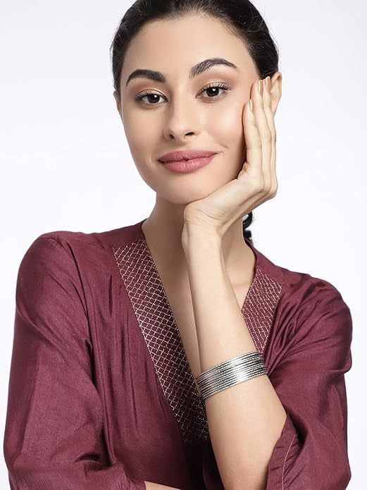 ACCESSHER Jewellery Silver-Plated Oxidized Bangles Set of 12 for Girls & Women Elegant, traditional, and perfect for Navratri & festive occasions. Stylish & durable. - Image 4