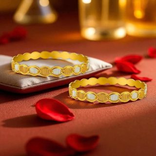 ACCESSHER Traditional Gold-Tone Kada Bangles Set | Handcrafted Textured Bangle Jewellery Set for Gift | Latest Stylish Bracelet Bangles for Women & Girls (Set Of 2) (Design 2, 2.6)