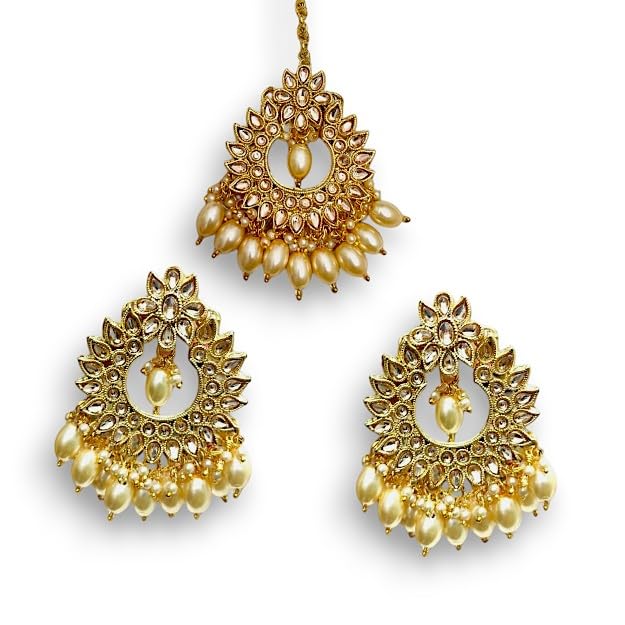 ACCESSHER Gold Tone Maangtikka Earring Set for Women Girls | Floral Kundan Work, Traditional Look | Latest Stylish Traditional Jewellery Set for Women & Girls (Design 3) - Image 3