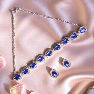 ACCESSHER Silver Plated Teardrop Pendant Necklace with Dark Blue Cubic Zirconia Detailing - Lightweight Occasion Jewellery