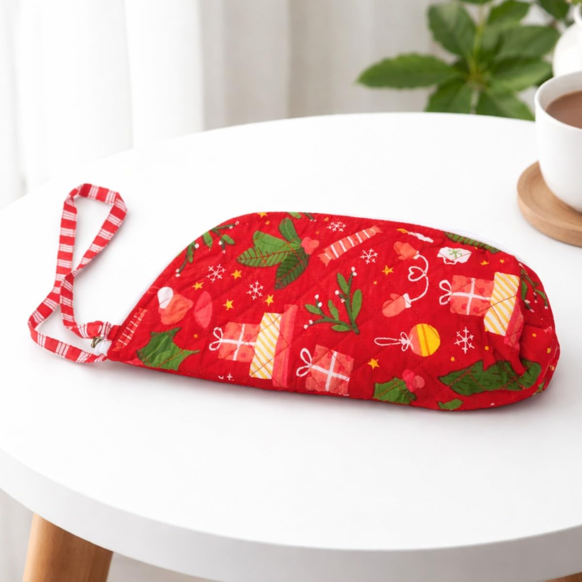 ACCESSHER Handcrafted Jaipuri Quilted Cotton Pouch Water Bottle Cover with Zipper & Handle Multipurpose Storage Kit & Bottle Sleeve Protector Leak-Proof & Dust-Resistant